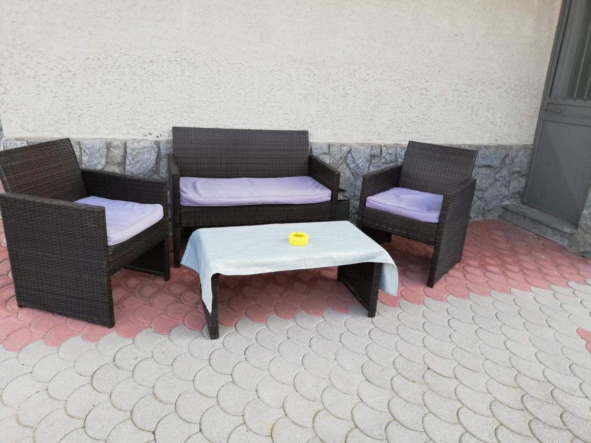 Amo' Le Langhe Bed & Breakfast Narzole Exterior photo